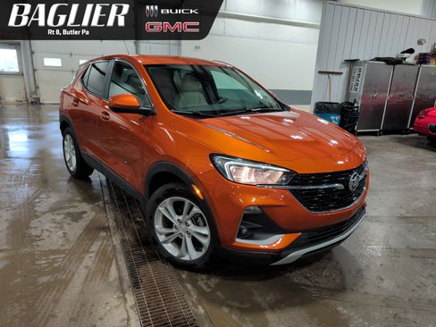 Used 2023 Buick Encore GX Preferred w/ Cold Weather Comfort Package FWD image 1