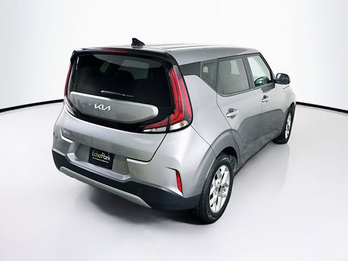 Used 2023 Kia Soul LX w/ Option Group 015 FWD image 9