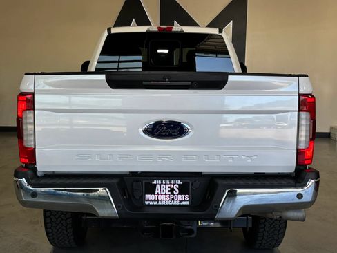 Used 2019 Ford F350 Lariat AWD/4WD image 5