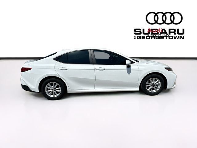 Used 2025 Toyota Camry LE FWD image 8