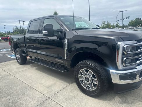 Used 2025 Ford F350 Lariat w/ Camper Package AWD/4WD image 6