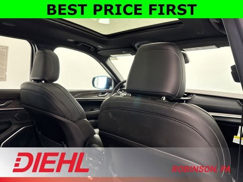 New 2026 Jeep Grand Cherokee L Limited AWD/4WD image 14