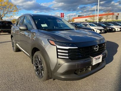 New 2025 Nissan Kicks SR w/ SR Premium Package