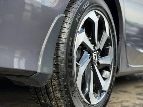 Used 2016 Honda Accord EX image 8