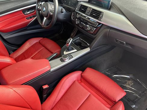 Used 2018 BMW 340i Sedan w/ Executive Package RWD image 19
