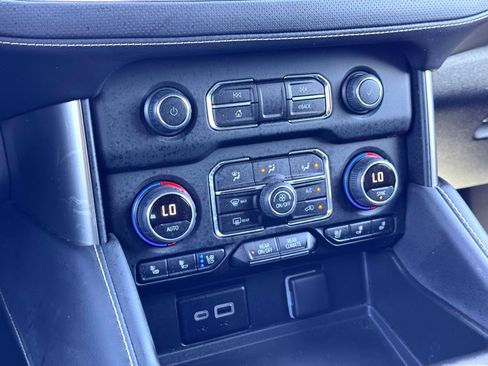 Used 2024 Chevrolet Tahoe Premier image 29