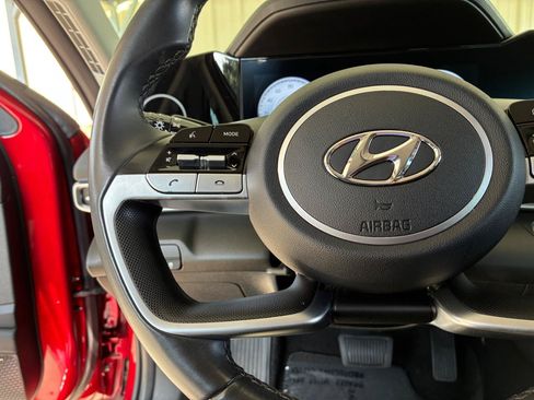 Used 2023 Hyundai Elantra Limited FWD image 26