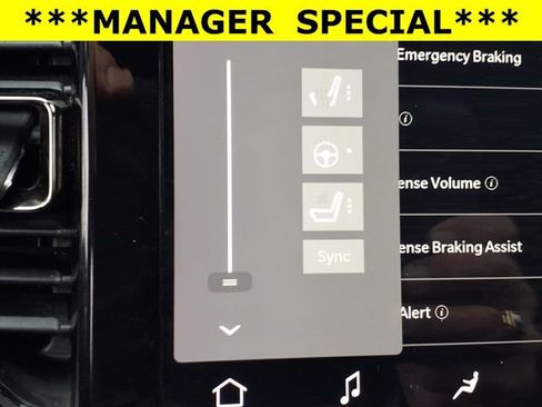 Used 2024 Dodge Durango GT image 11