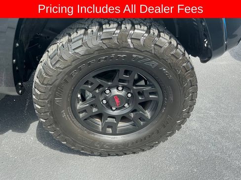 Used 2024 Toyota 4Runner SR5 Premium w/ Moonroof Package AWD/4WD image 15