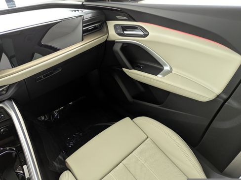 New 2025 Audi Q5 Premium Plus image 11