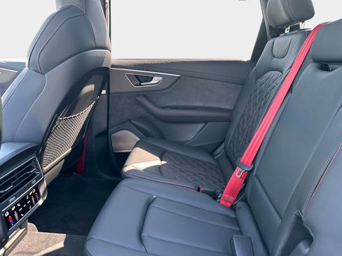 New 2026 Audi SQ7 Prestige image 14