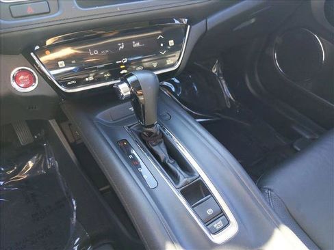 Used 2018 Honda HR-V EX-L image 12
