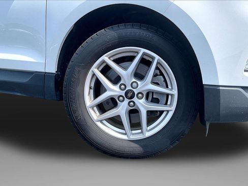 Used 2023 Ford Explorer Limited w/ Limited Technology Package AWD/4WD image 9