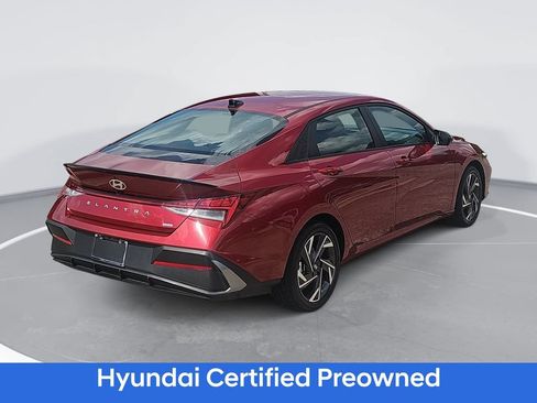 Certified 2025 Hyundai Elantra SEL FWD image 5