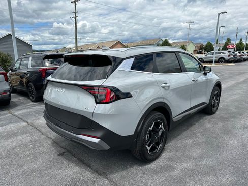 New 2026 Kia Sportage EX AWD/4WD image 5