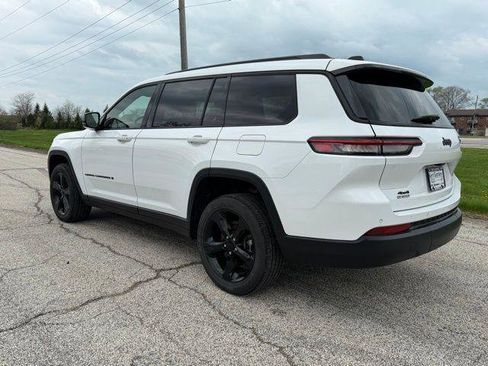 Certified 2023 Jeep Grand Cherokee L Laredo AWD/4WD image 9