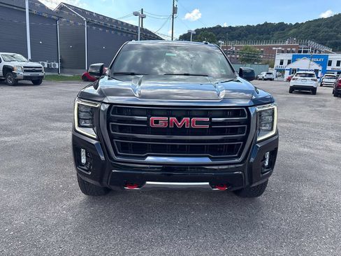 Used 2022 GMC Yukon AT4 AWD/4WD image 8
