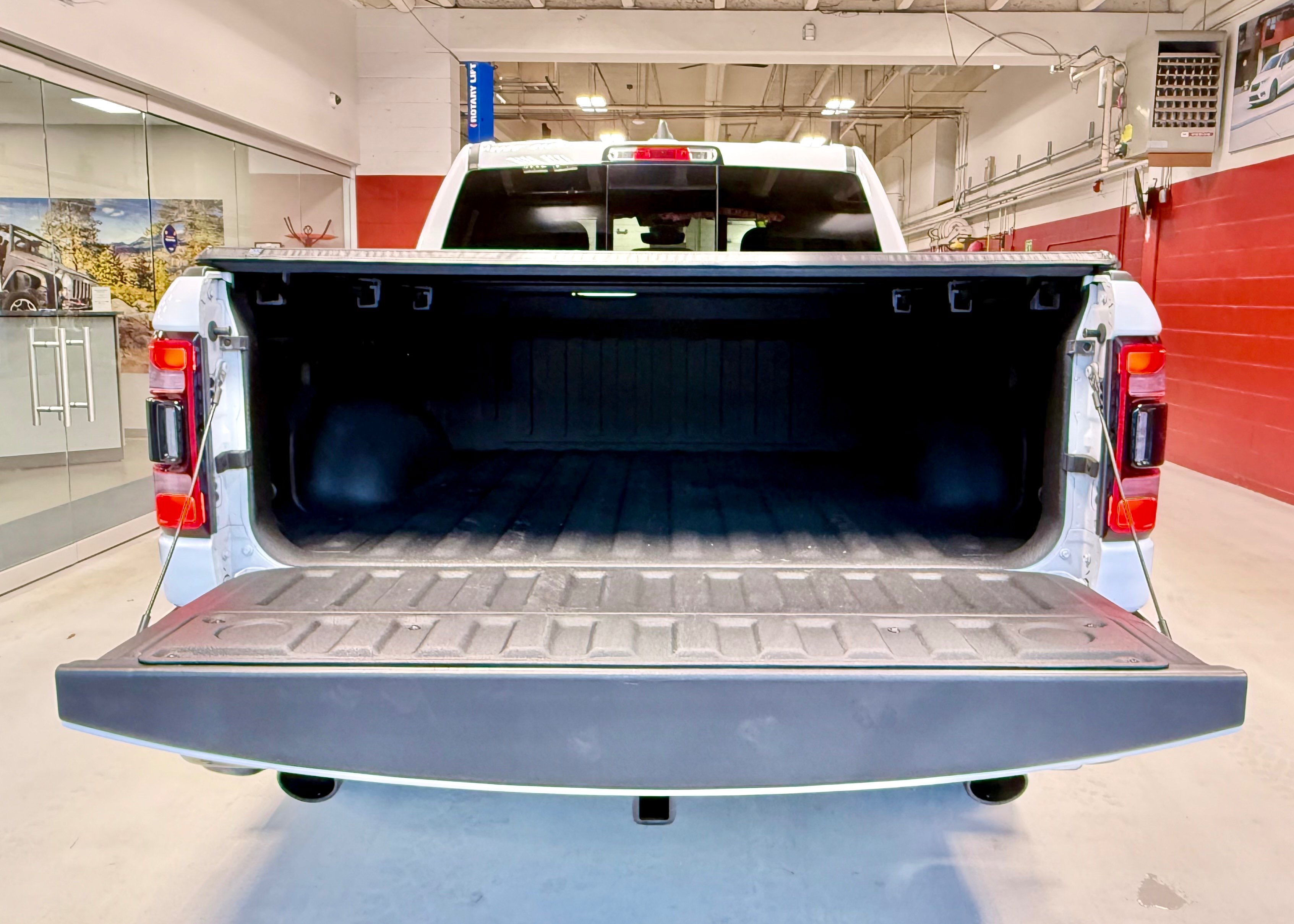 Certified 2020 RAM 1500 Big Horn AWD/4WD image 8