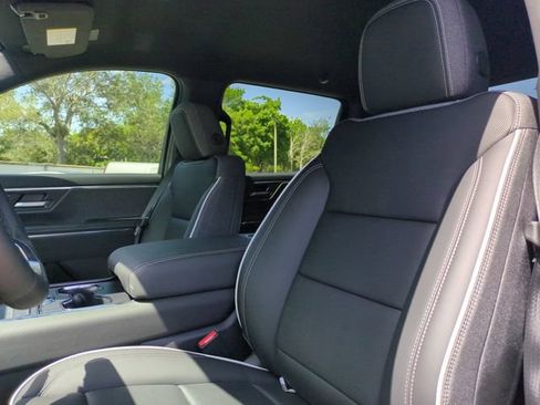 New 2026 GMC Sierra EV Elevation w/ Premium Package AWD/4WD image 13