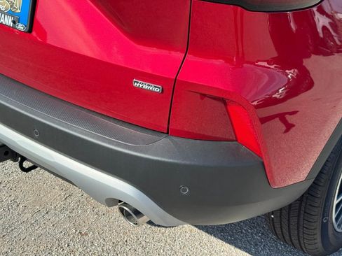 New 2025 Ford Escape SE w/ Class II Trailer Tow Package image 4