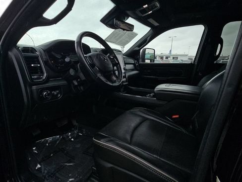 Used 2024 RAM 3500 Limited AWD/4WD image 12