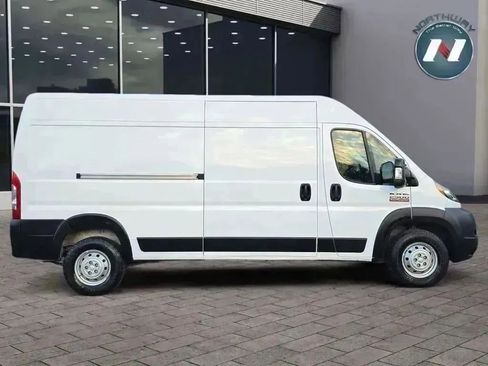 Used 2022 RAM ProMaster 2500 image 6