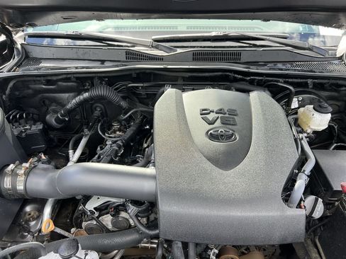 Used 2023 Toyota Tacoma SR5 AWD/4WD image 35