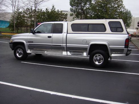 Used 2001 Dodge Ram 2500 Truck 4x4 Quad Cab image 9