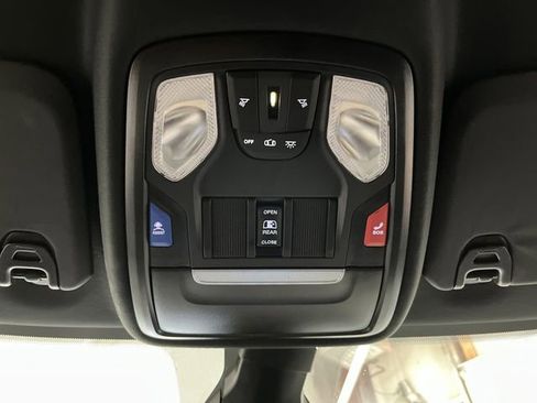 Used 2024 RAM 2500 Tradesman w/ Chrome Appearance Group image 25