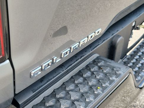 Used 2023 Chevrolet Colorado Trail Boss AWD/4WD image 6