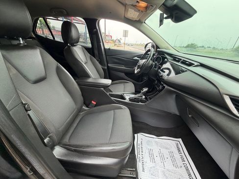 Used 2022 Buick Encore GX Select FWD image 19