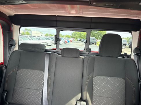 Used 2024 Jeep Gladiator Mojave w/ Technology Group AWD/4WD image 25