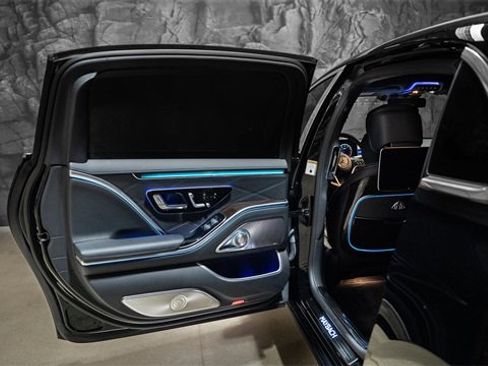 Used 2023 Mercedes-Benz Maybach S 680 4MATIC image 19