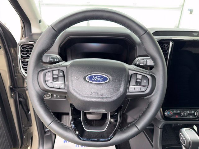 New 2026 Ford Ranger Lariat w/ Black Appearance Package AWD/4WD image 16