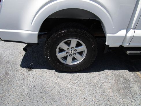 Used 2022 Ford F150 XL w/ Equipment Group 101A High AWD/4WD image 29