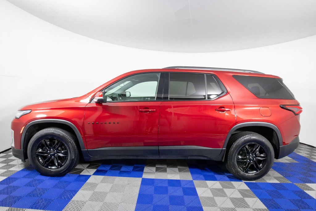 Used 2023 Chevrolet Traverse LT FWD image 8