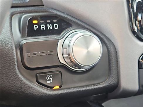 Used 2024 RAM 1500 Laramie image 11