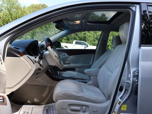 Used 2011 Toyota Avalon Limited FWD image 16