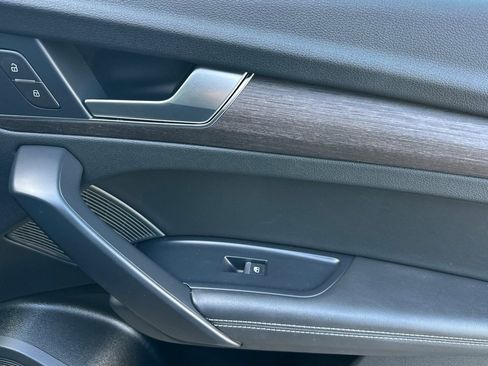 Used 2024 Audi Q5 2.0T Premium Plus image 21