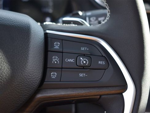 New 2025 Jeep Grand Cherokee Limited w/ Trailer Tow Package image 20