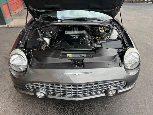 Used 2003 Ford Thunderbird Deluxe image 25