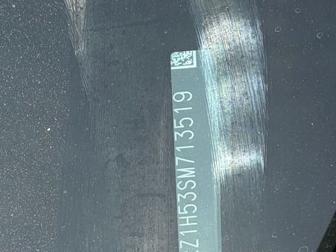 Used 2025 Honda HR-V Sport image 11