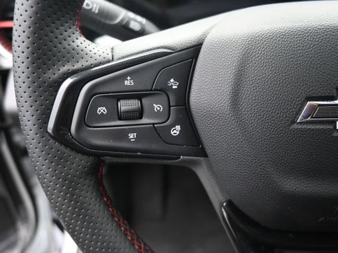 Used 2026 Chevrolet Trax RS w/ Sunroof Package FWD image 12