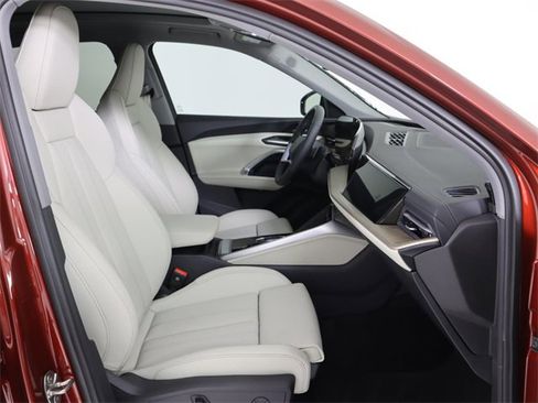 New 2025 Audi Q5 Prestige image 13