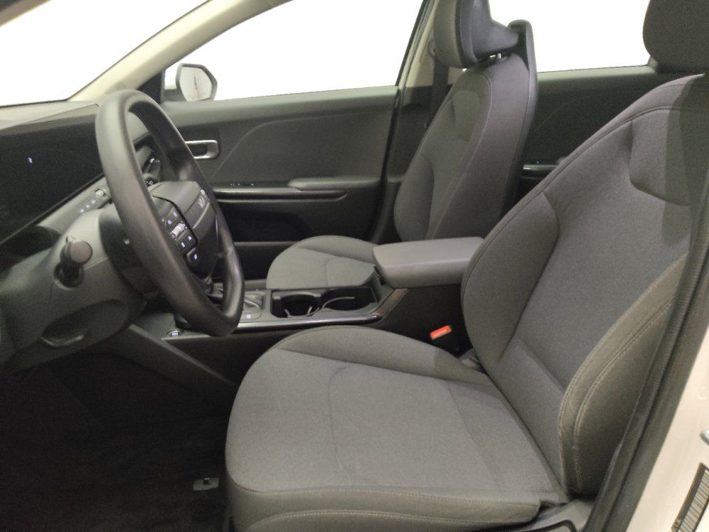Used 2025 Kia K4 FWD image 17