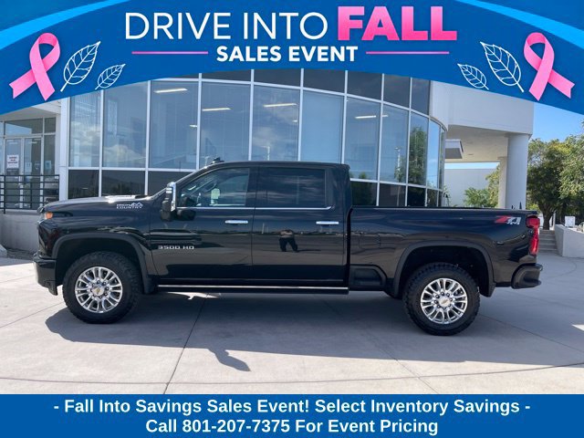 Used 2022 Chevrolet Silverado 3500 High Country w/ Safety Package II AWD/4WD image 2
