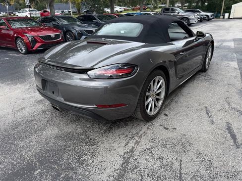 Used 2019 Porsche 718 Boxster RWD image 3