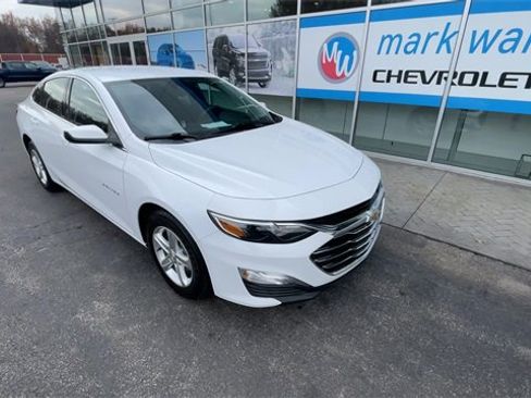 Certified 2024 Chevrolet Malibu LS image 2