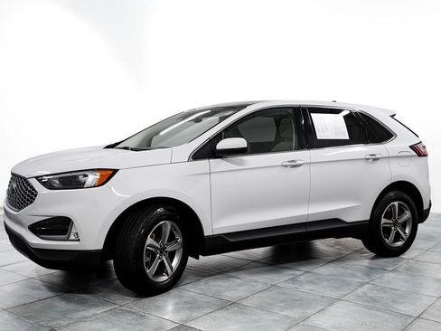 Certified 2024 Ford Edge SEL w/ Convenience Package AWD/4WD image 4