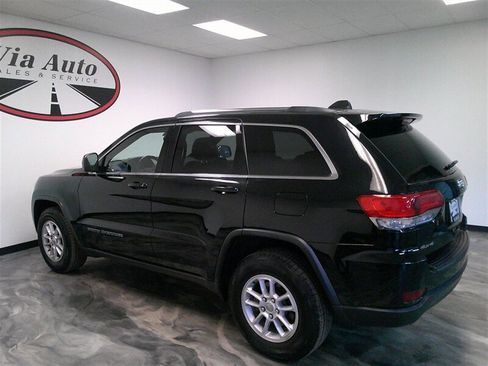 Used 2019 Jeep Grand Cherokee Laredo image 12